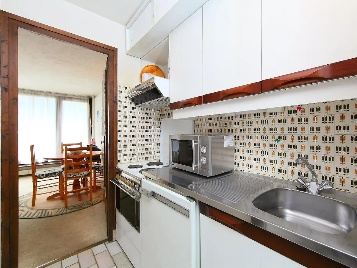 Apartment Les Pecles By Interhome Chamonix